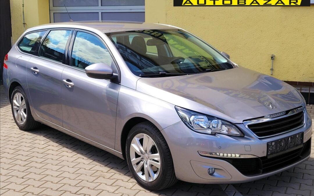 Peugeot 308 1,2 96kW,CZ,1maj,SERV.KNIHA