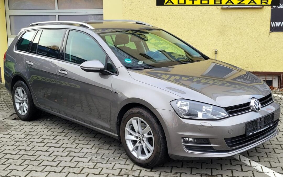 Volkswagen Golf 1,2 TSi LOUNGE 81kW *SERVIS*