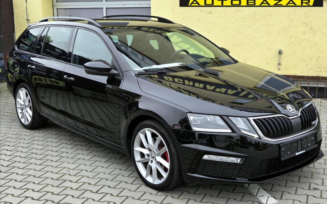 Škoda Octavia 2,0 TDi RS,CEBIA *SERV.KNÍŽKA*
